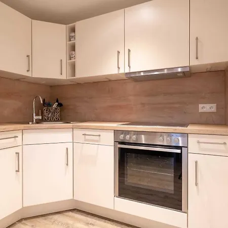 Appartement Haus Gartenweg 3 *